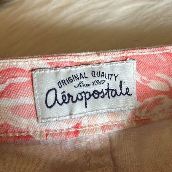 Aeropostale flower print jeans - Picture 4 of 8